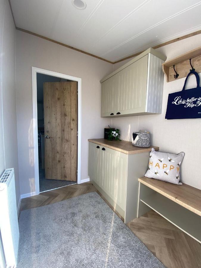 Daphne'S Lodge มอว์แกน พอร์ธ ภายนอก รูปภาพ